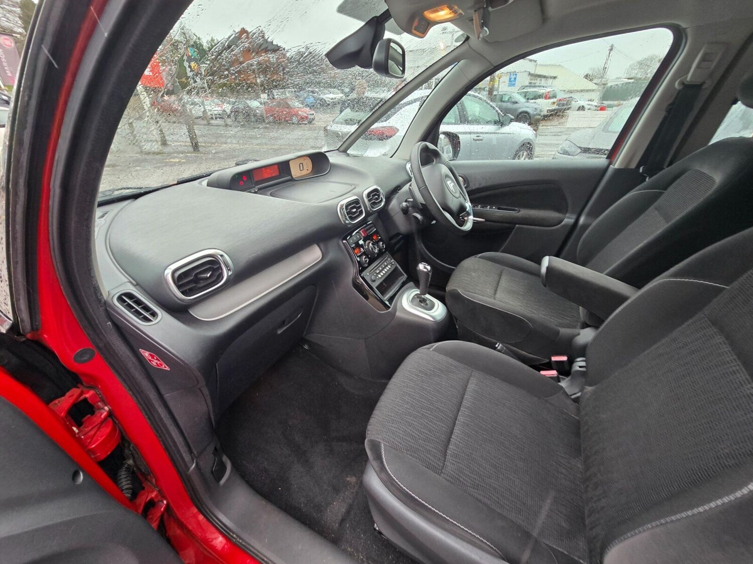 Used Citroen C3 Picasso 2014 for sale - 77911207: Photo 37