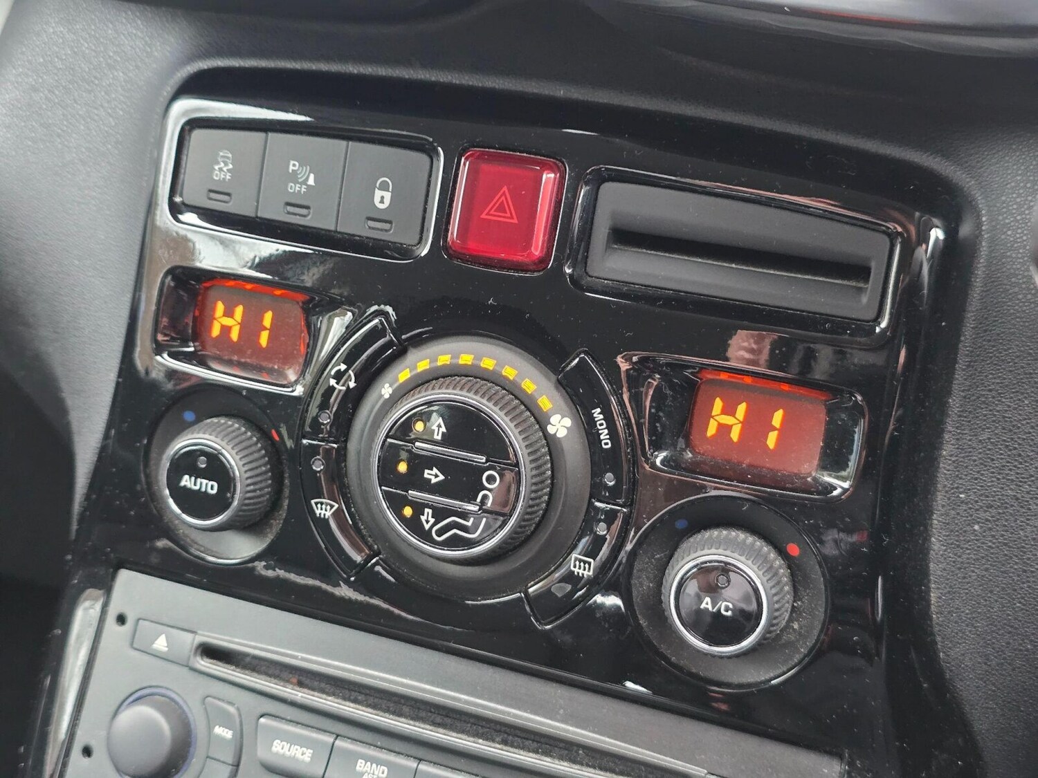 Used Citroen C3 Picasso 2014 for sale - 77911207: Photo 46