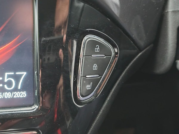 Used Vauxhall Corsa 2018 for sale - 76091972: Photo 29