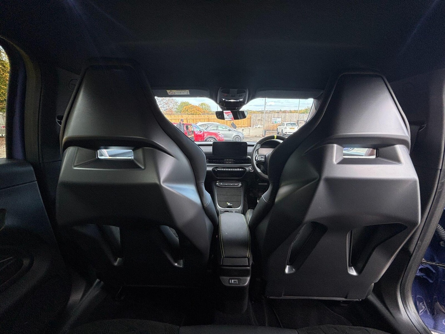 Used Abarth 600e 2025 for sale - 76434934: Photo 12