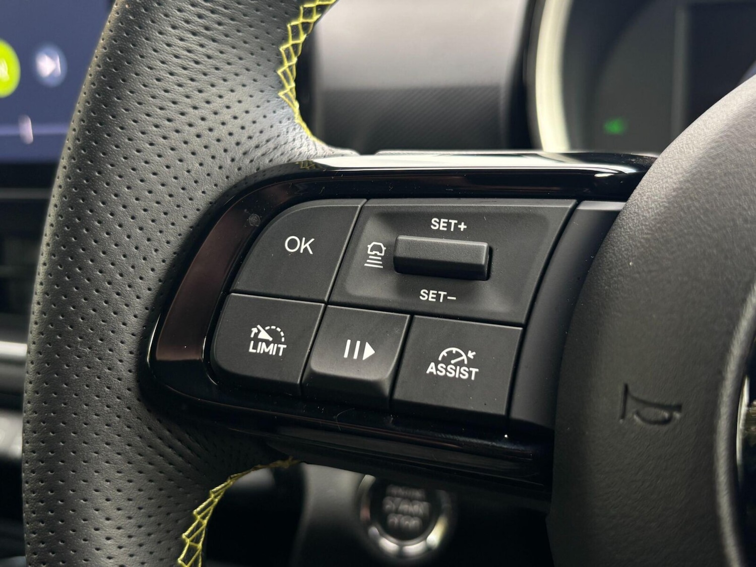 Used Abarth 600e 2025 for sale - 76434934: Photo 20