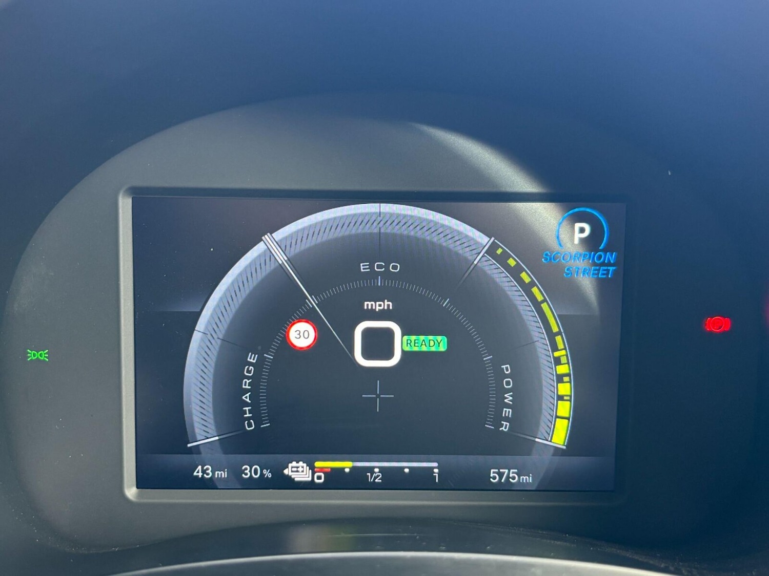 Used Abarth 600e 2025 for sale - 76434934: Photo 32