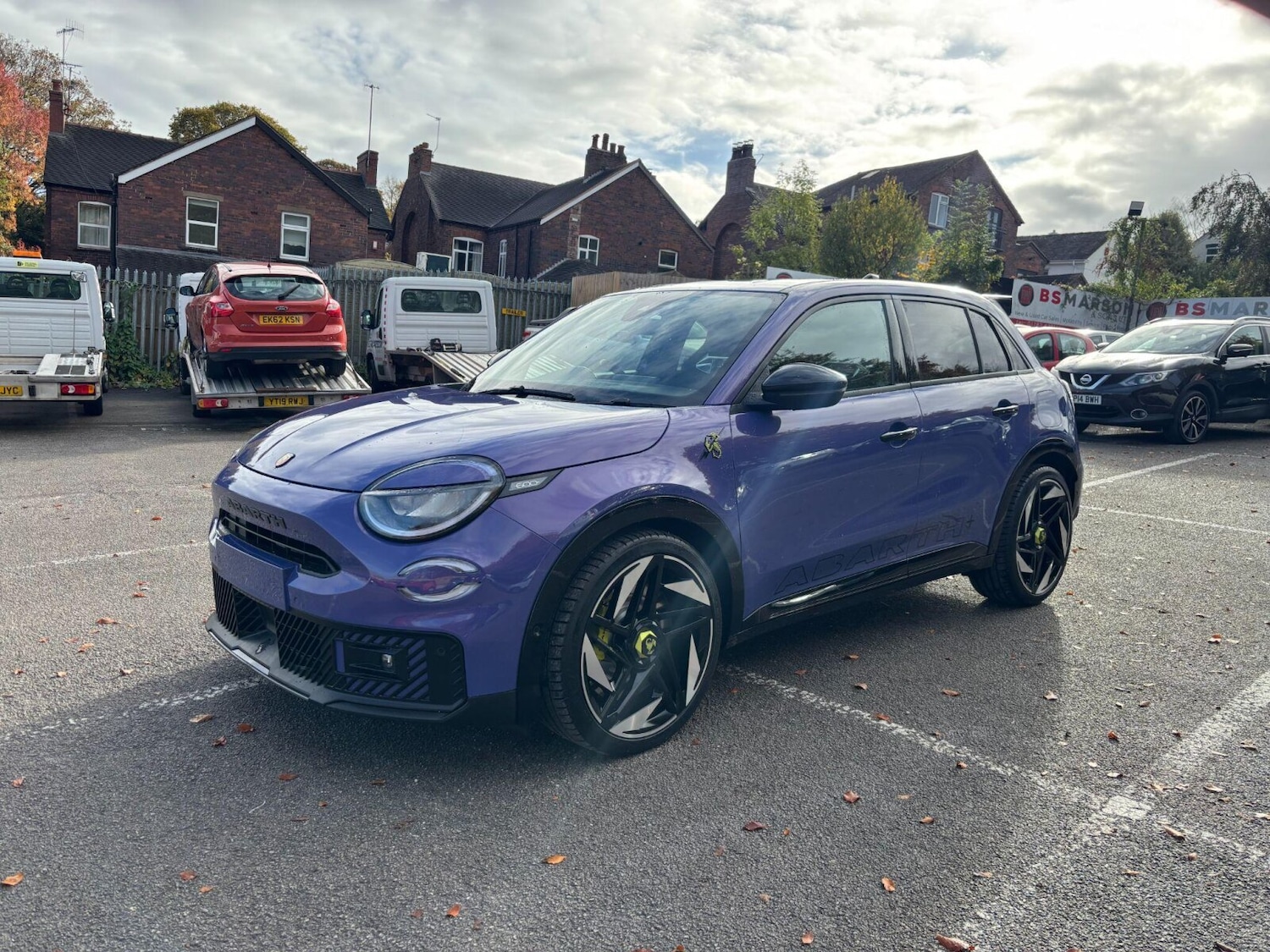 Used Abarth 600e 2025 for sale - 76434934: Photo 4