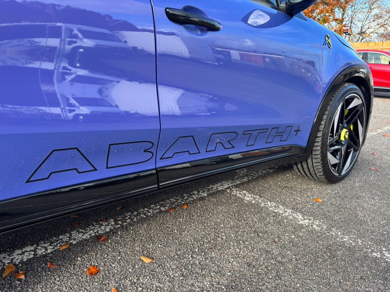 Used Abarth 600e 2025 for sale - 76434934: Photo 42