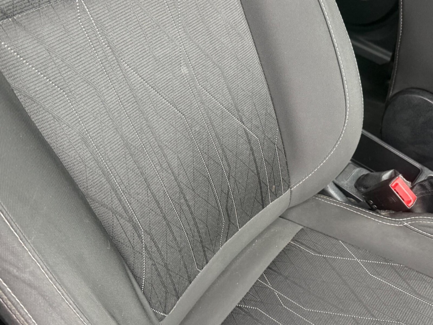 Used Ford Ecosport 2018 for sale - 77570093: Photo 21