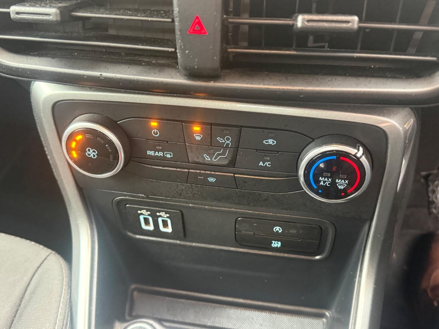 Used Ford Ecosport 2018 for sale - 77570093: Photo 24