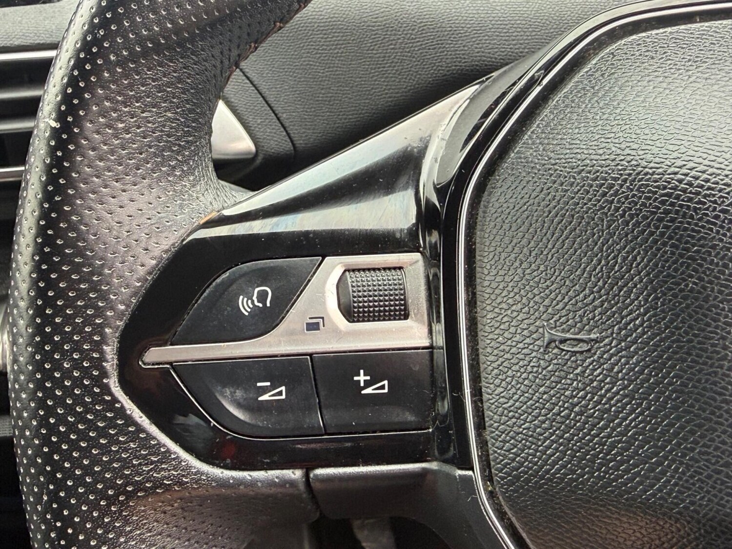 Used Peugeot 3008 2017 for sale - 78022343: Photo 28