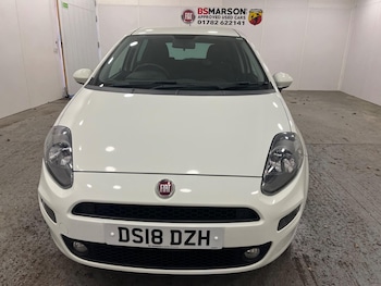 Used Fiat Punto 2018 for sale - 78476104: Photo
