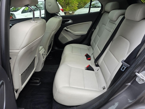 Used Mercedes-Benz GLA 2014 for sale - 76092035: Photo 50