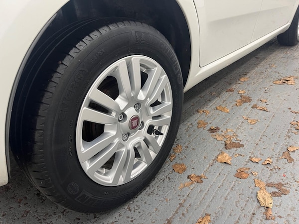 Used Fiat Punto 2013 for sale - 75391970: Photo 23