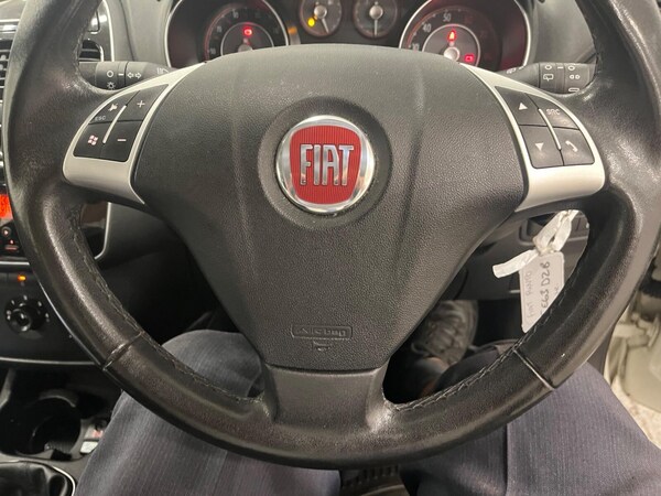 Used Fiat Punto 2013 for sale - 75391970: Photo 34