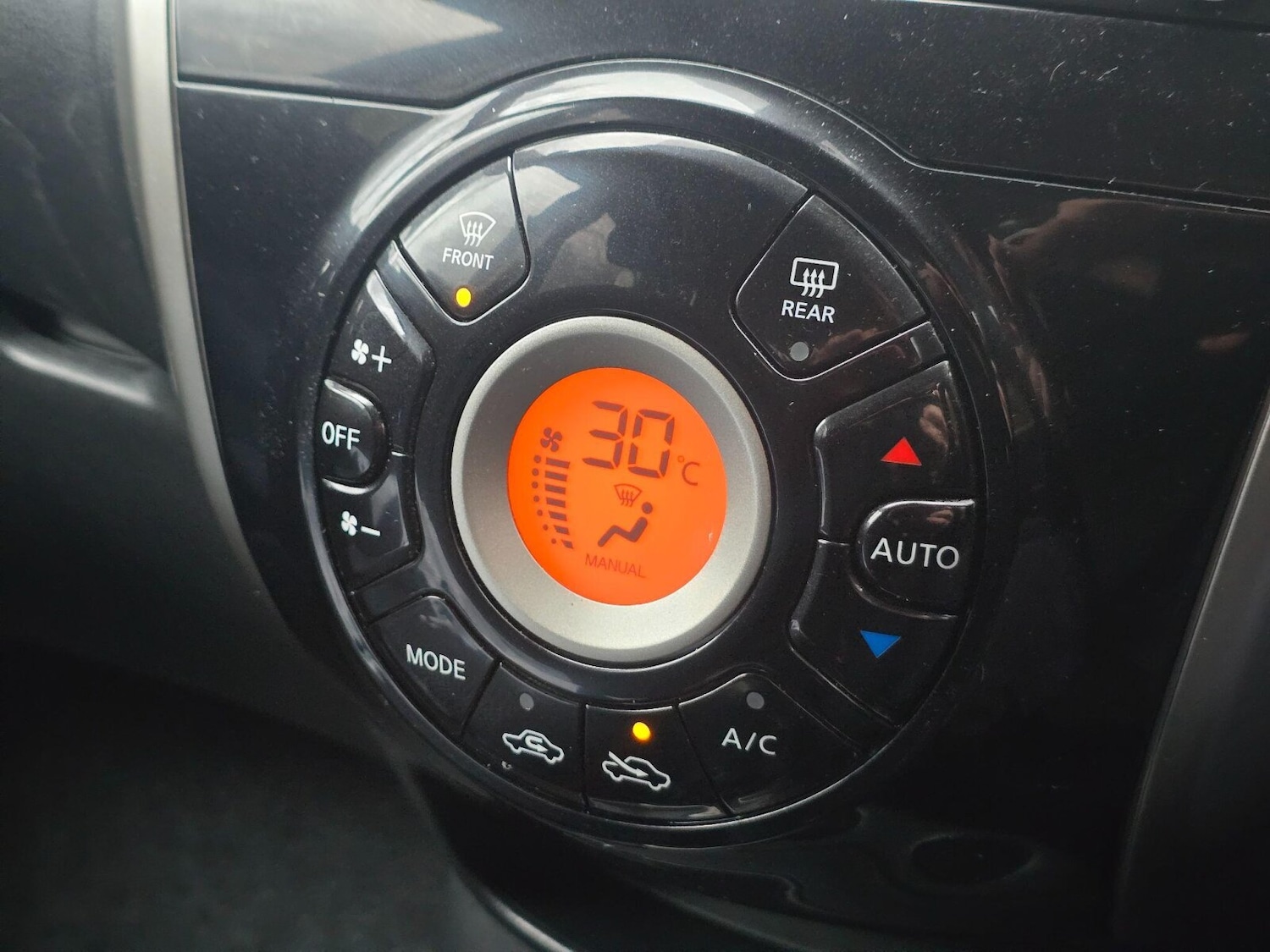 Used Nissan Note 2013 for sale - 76826569: Photo 36