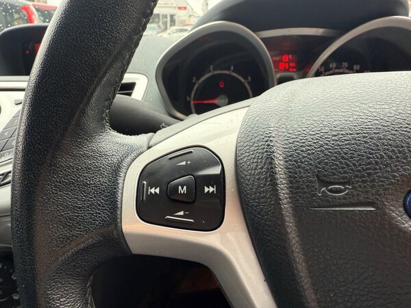 Used Ford Fiesta 2009 for sale - 75672073: Photo 37