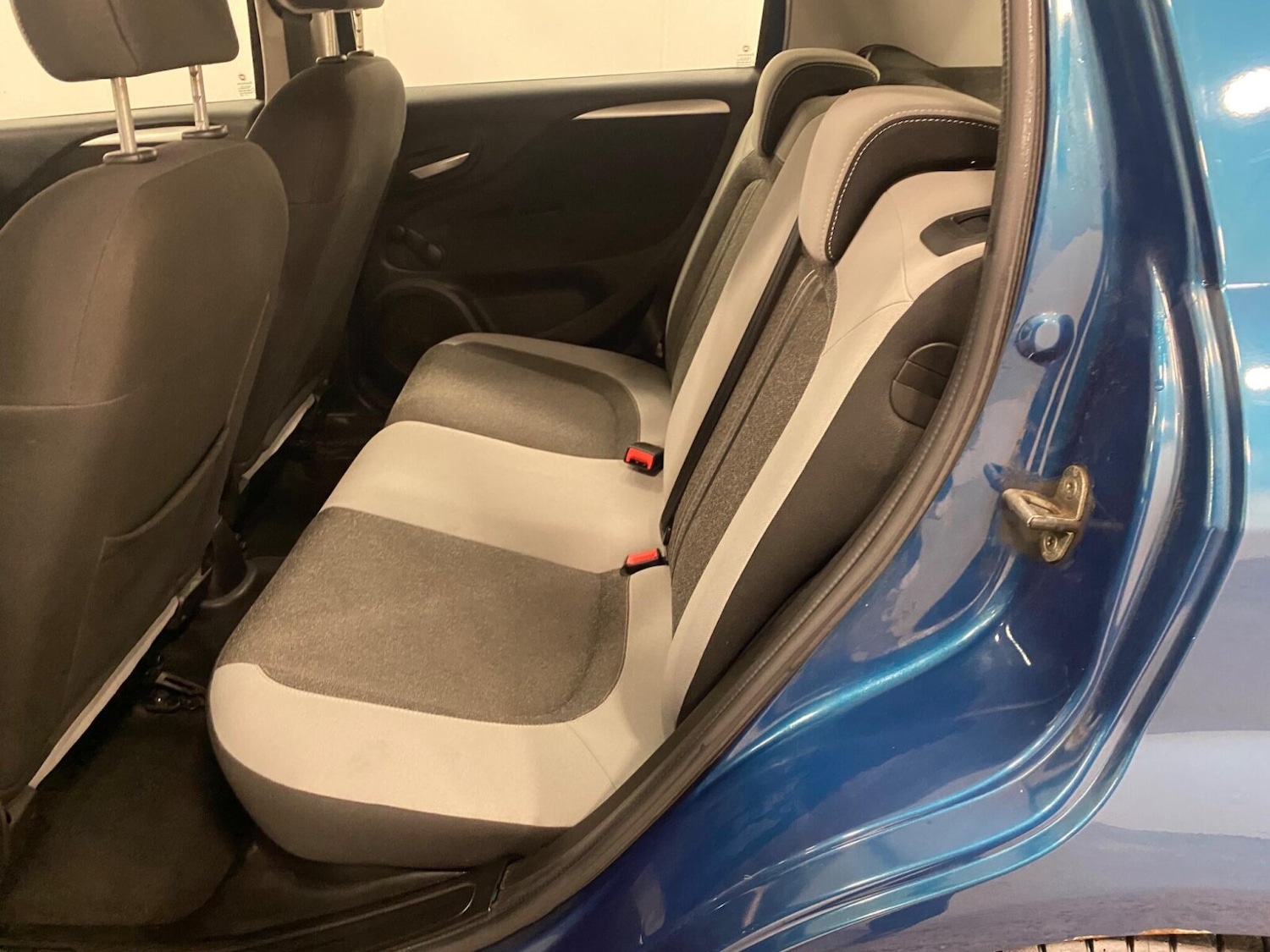 Used Fiat Punto 2012 for sale - 77975560: Photo 29