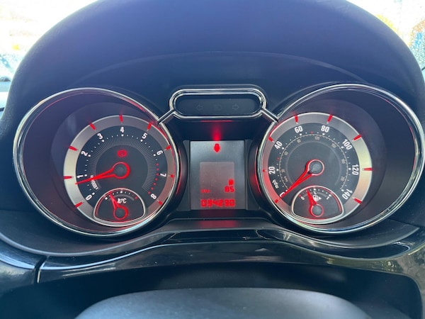 Used Vauxhall ADAM 2015 for sale - 76092101: Photo 28