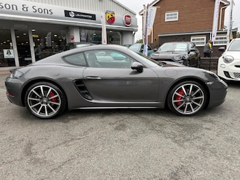 Used Porsche Other 2018 for sale - 76180133: Photo
