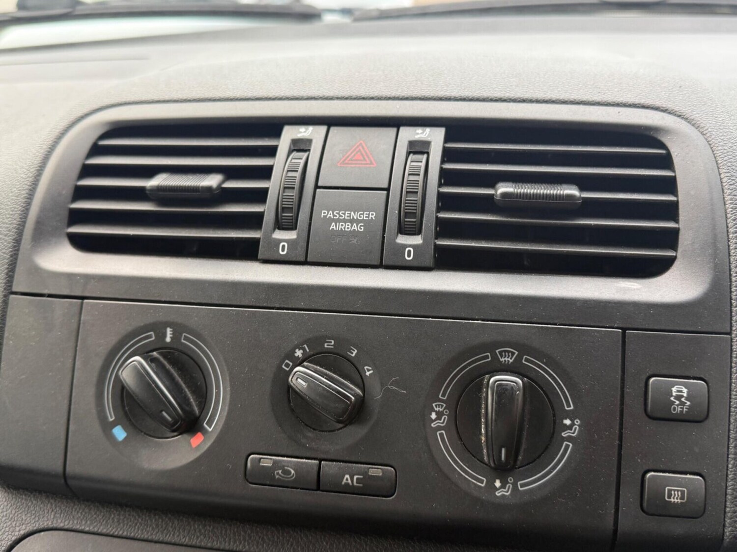 Used Skoda Fabia 2013 for sale - 77745880: Photo 27