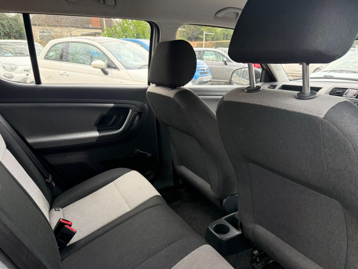 Used Skoda Fabia 2013 for sale - 77745880: Photo 32