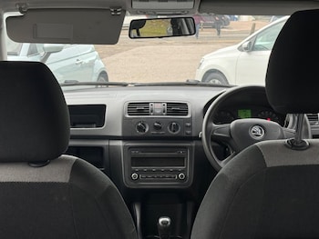 Used Skoda Fabia 2013 for sale - 77745880: Photo