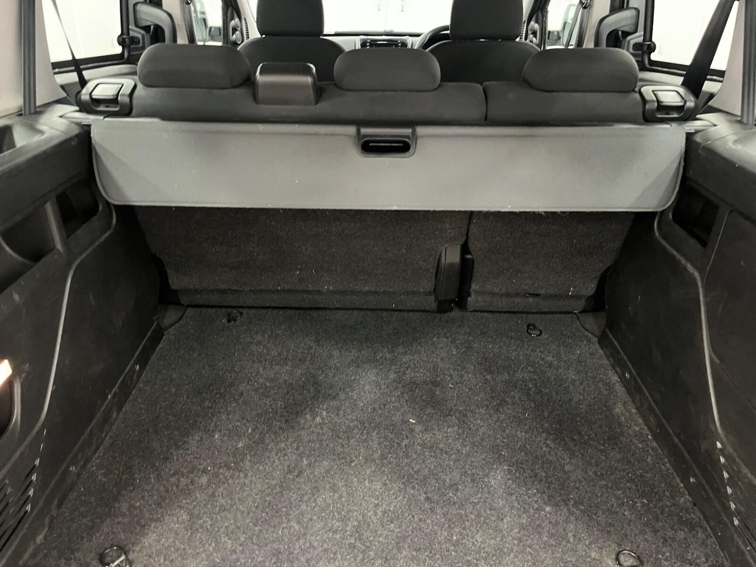 Vehicle 33