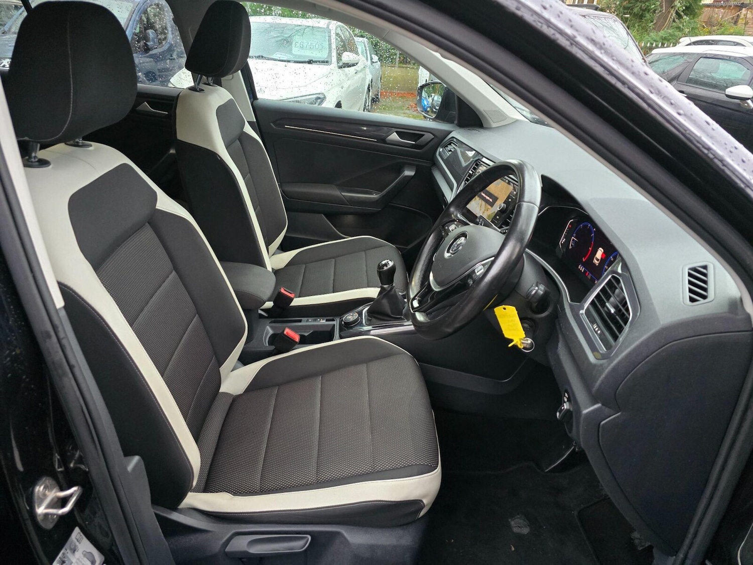 Used Volkswagen T-Roc 2018 for sale - 76780339: Photo 14