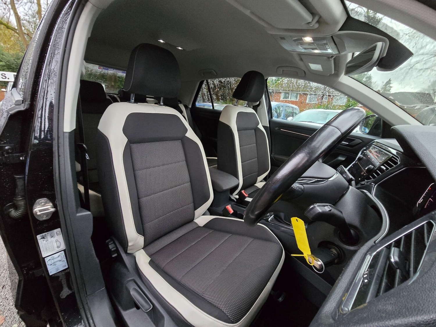 Used Volkswagen T-Roc 2018 for sale - 76780339: Photo 16