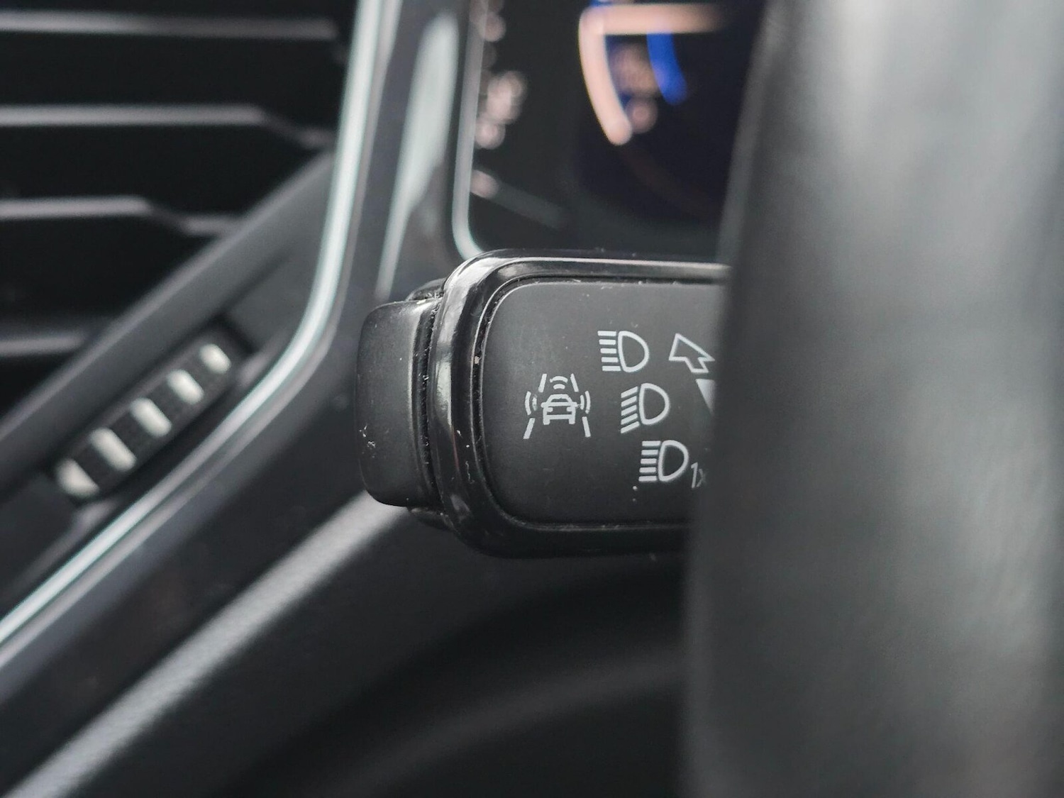 Used Volkswagen T-Roc 2018 for sale - 76780339: Photo 25