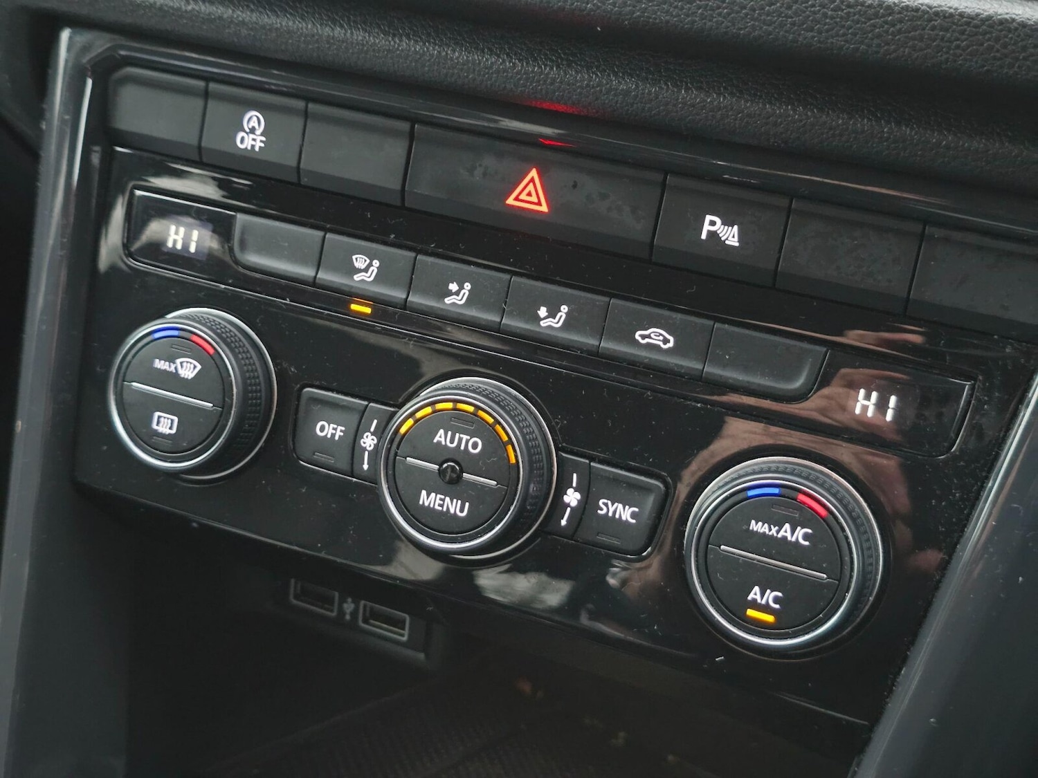 Used Volkswagen T-Roc 2018 for sale - 76780339: Photo 26