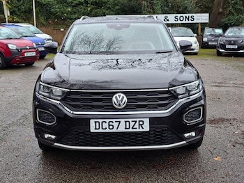 Used Volkswagen T-Roc 2018 for sale - 76780339: Photo