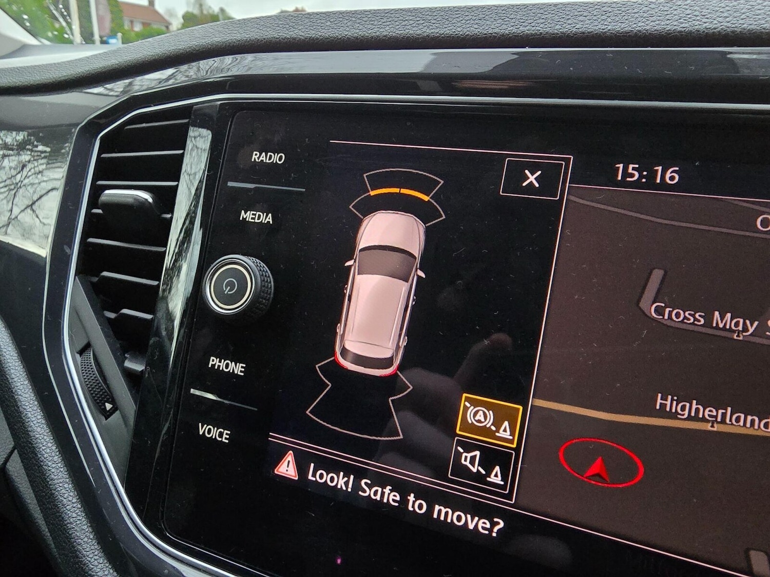 Used Volkswagen T-Roc 2018 for sale - 76780339: Photo 39