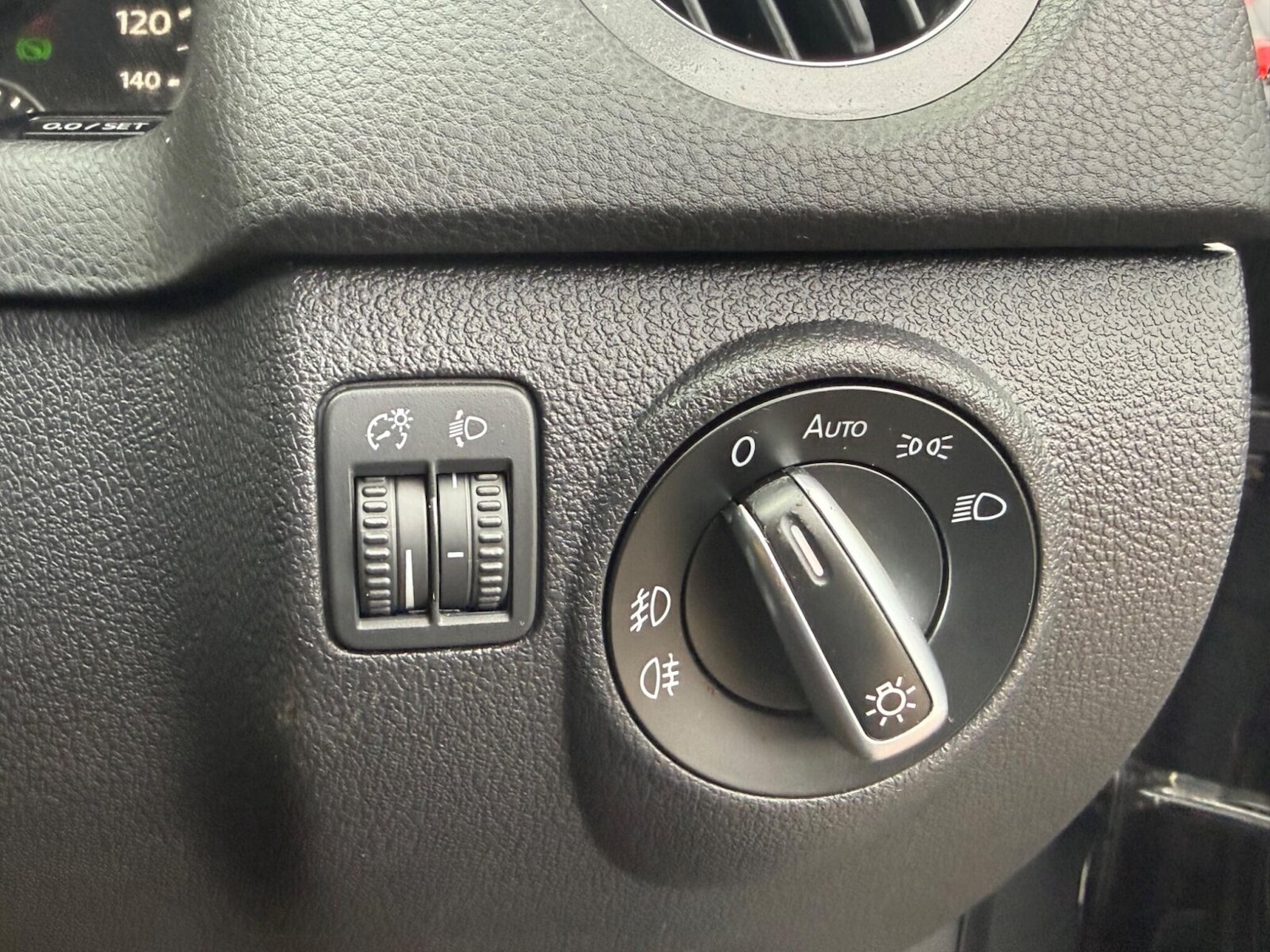 Used Volkswagen Tiguan 2014 for sale - 77449825: Photo 27