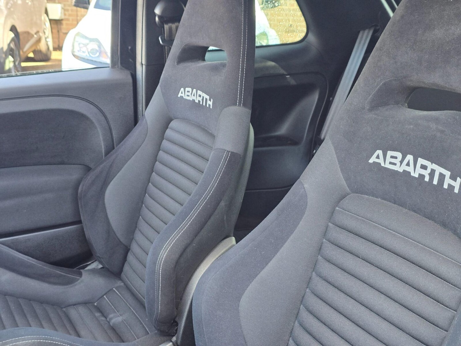 Used Abarth 500 2016 for sale - 75751361: Photo 39