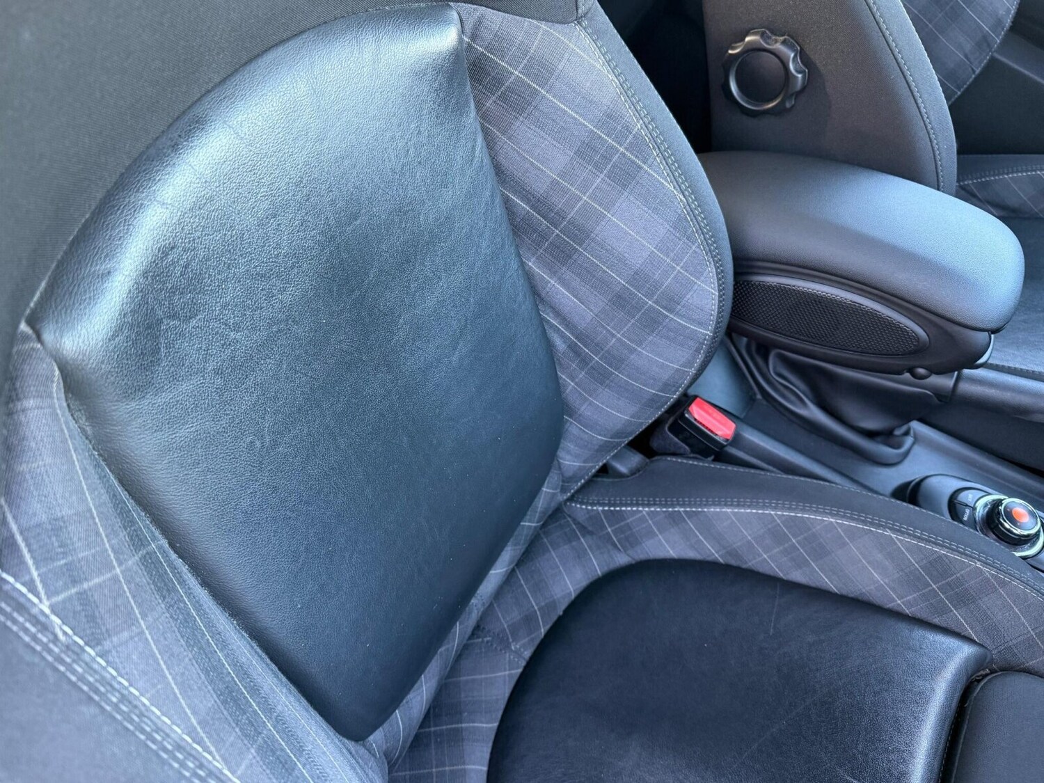 Used MINI Convertible 2016 for sale - 76434786: Photo 20