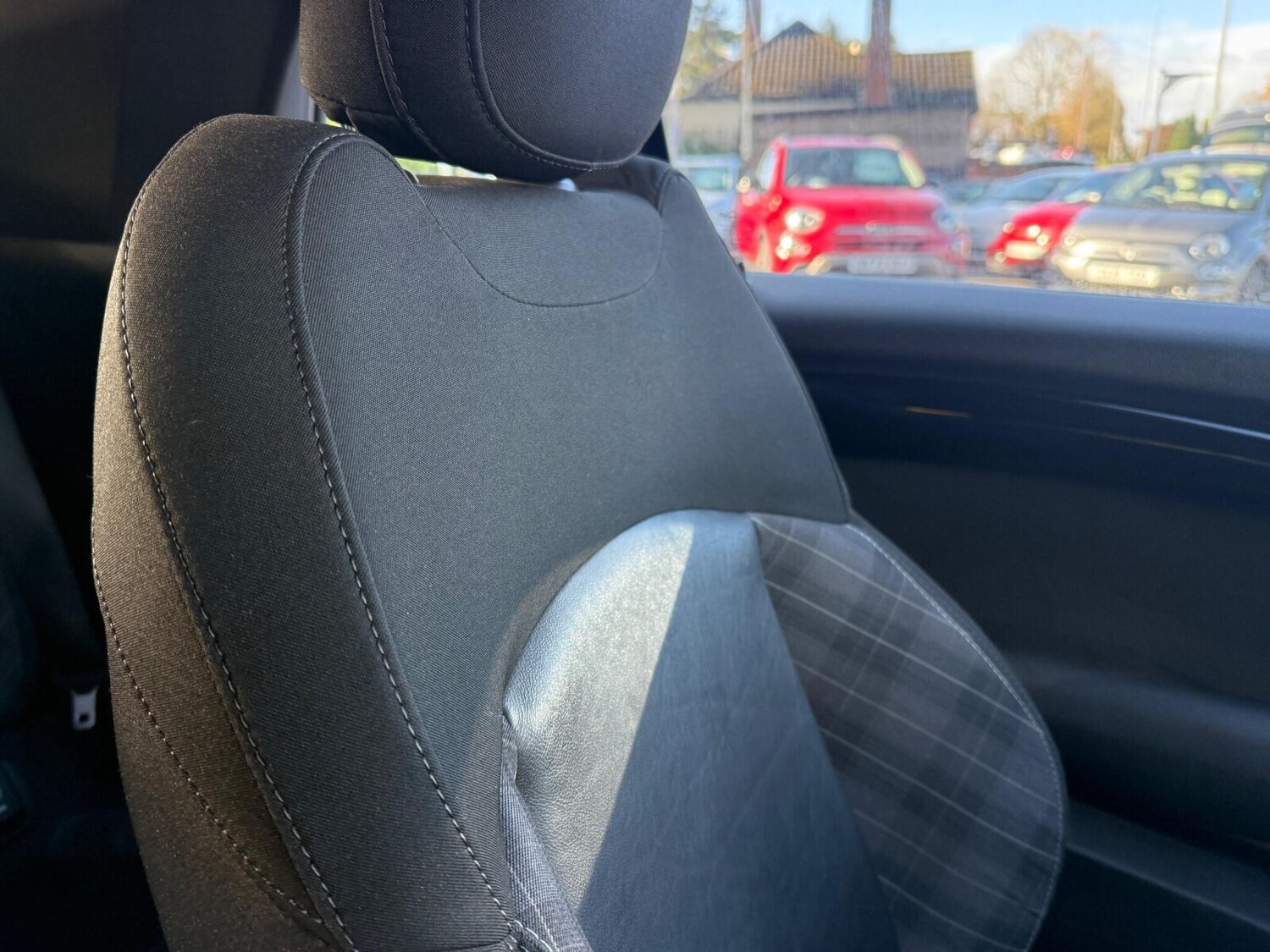 Used MINI Convertible 2016 for sale - 76434786: Photo 27