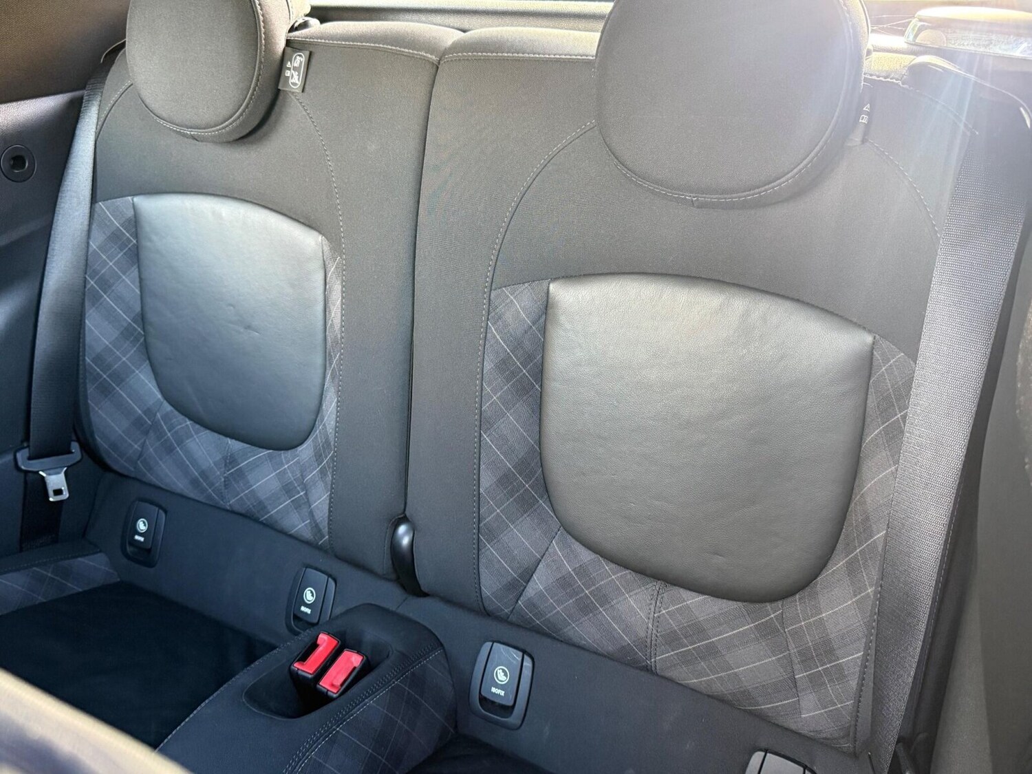 Used MINI Convertible 2016 for sale - 76434786: Photo 45