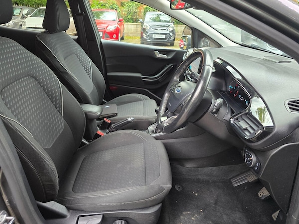 Used Ford Fiesta 2017 for sale - 76092045: Photo 17