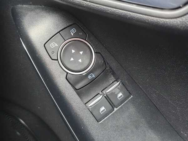 Used Ford Fiesta 2017 for sale - 76092045: Photo 23