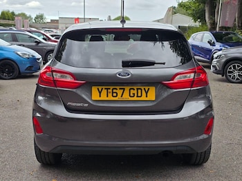 Used Ford Fiesta 2017 for sale - 76092045: Photo 4