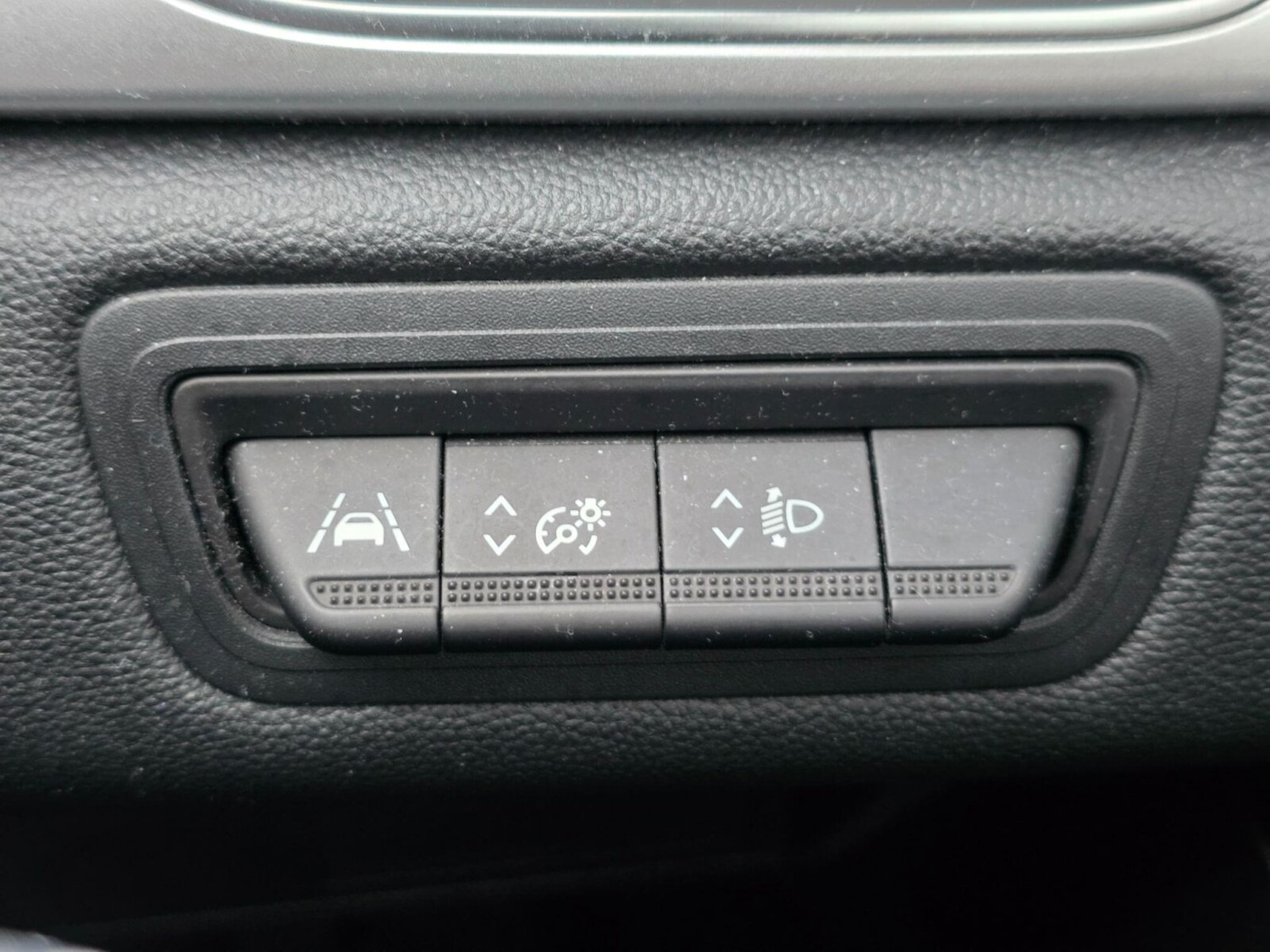 Used Renault Captur 2021 for sale - 77300432: Photo 27