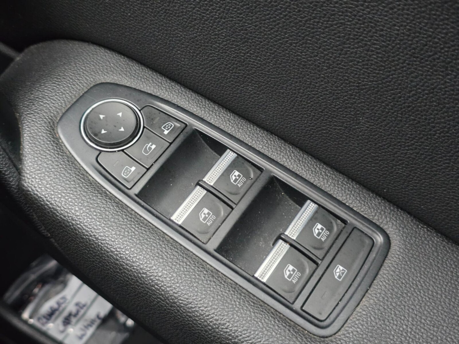 Used Renault Captur 2021 for sale - 77300432: Photo 28