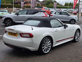 Used Fiat 124 Spider 2016 for sale - 77988387: Photo