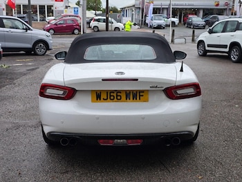 Used Fiat 124 Spider 2016 for sale - 77988387: Photo