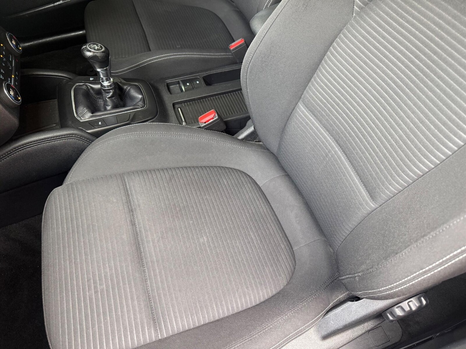 Used Ford Focus 2019 for sale - 75980132: Photo 46