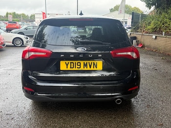 Used Ford Focus 2019 for sale - 75980132: Photo