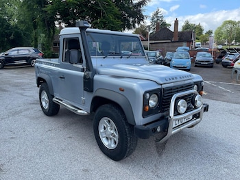 Used Land Rover Defender 2010 for sale - 75391625: Photo