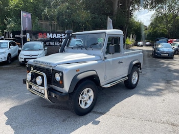 Used Land Rover Defender 2010 for sale - 75391625: Photo