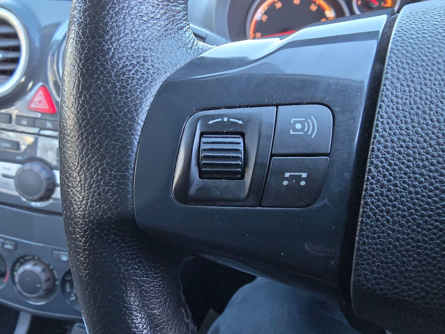 Used Vauxhall Corsa 2012 for sale - 77105849: Photo 21