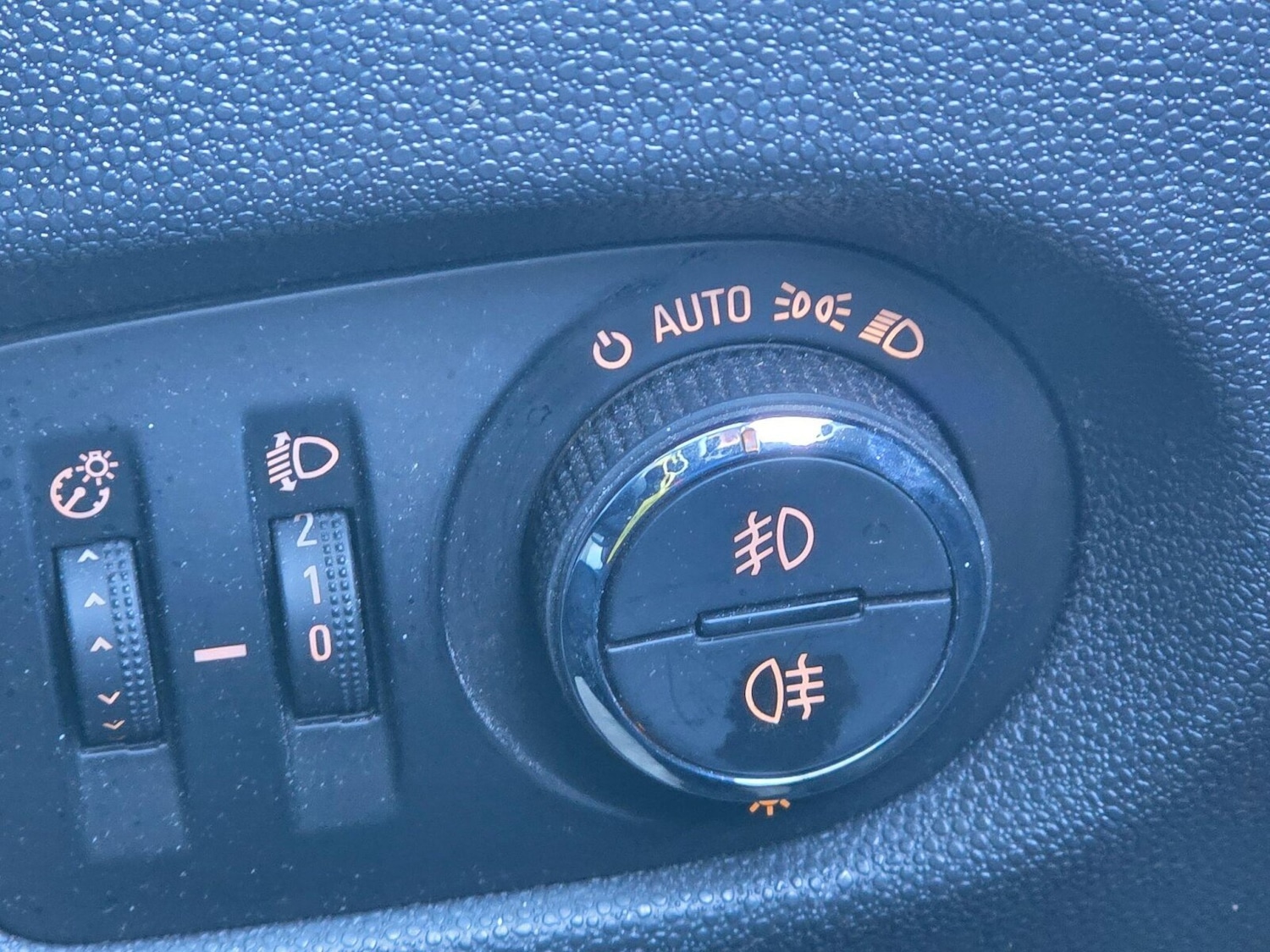 Used Vauxhall Corsa 2012 for sale - 77105849: Photo 25