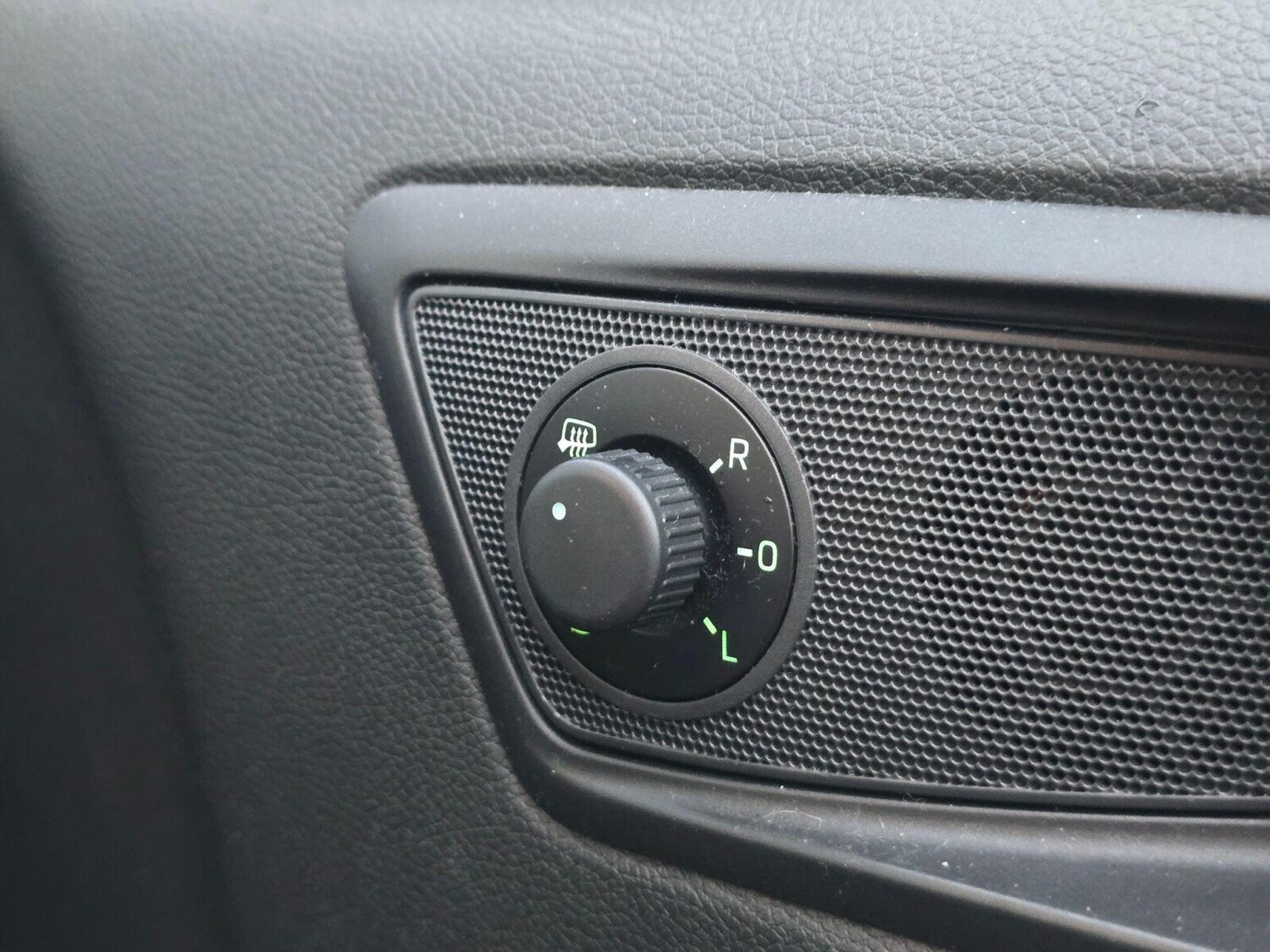 Used Skoda Yeti 2015 for sale - 77897154: Photo 29