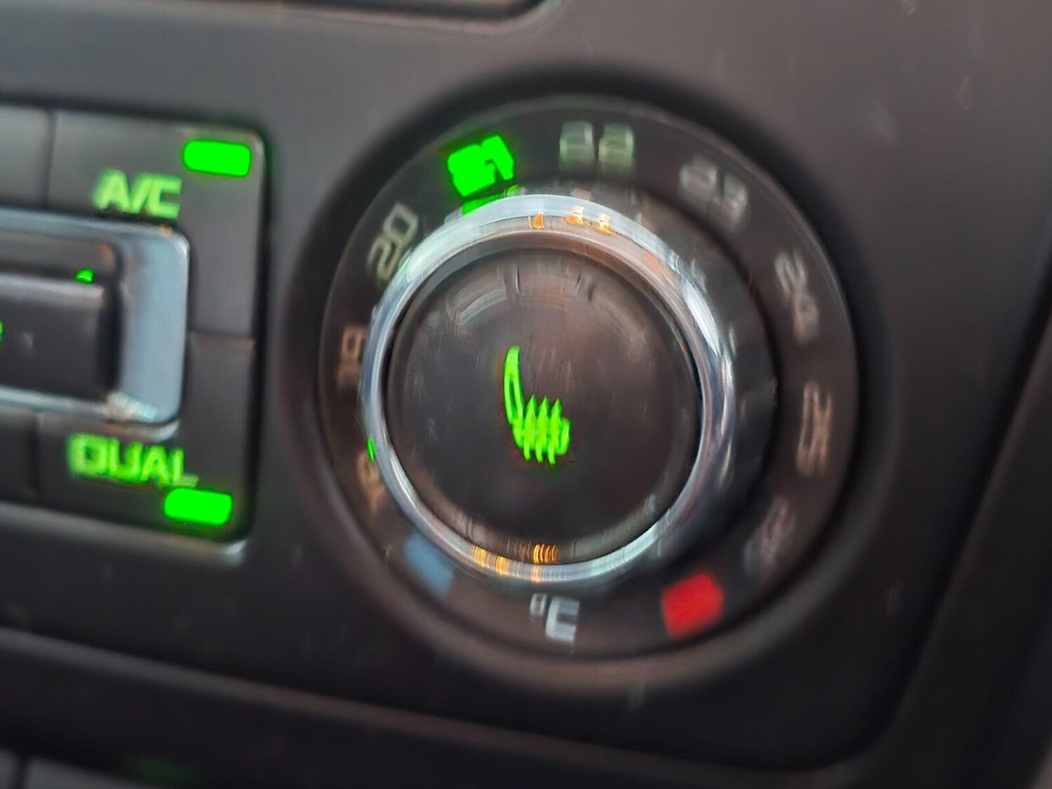 Used Skoda Yeti 2015 for sale - 77897154: Photo 30